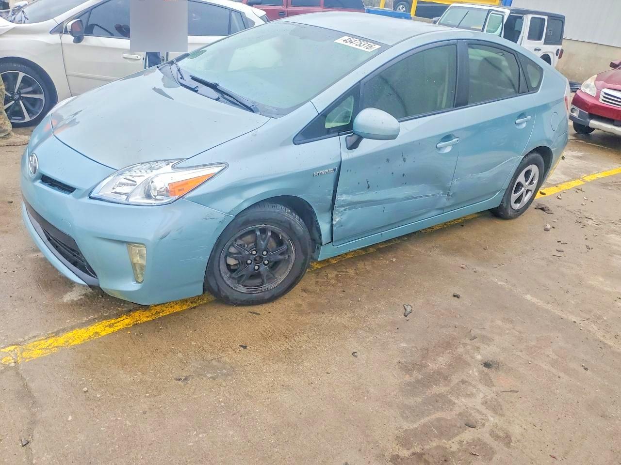 2013 TOYOTA PRIUS