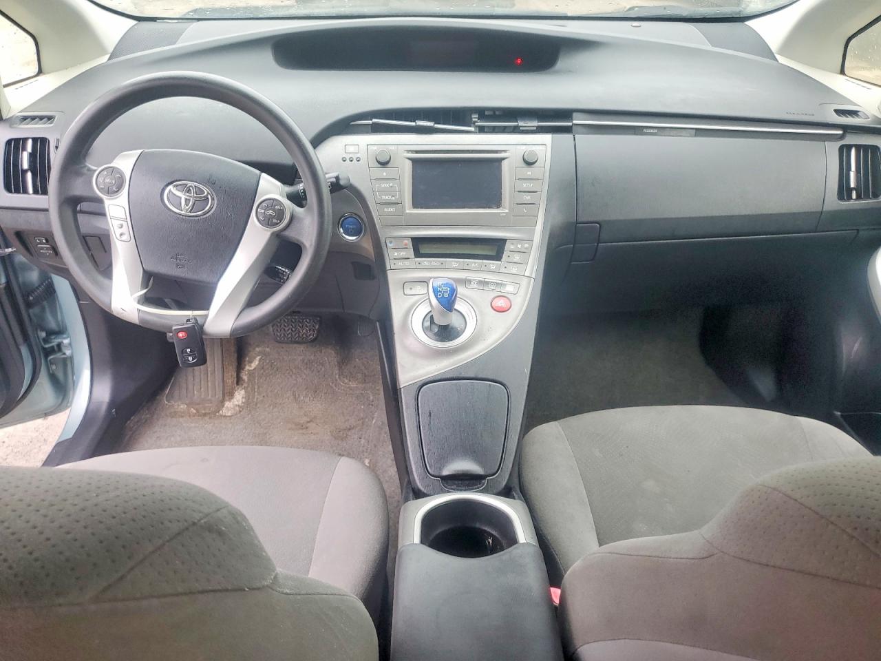 2013 TOYOTA PRIUS TWO photo 22