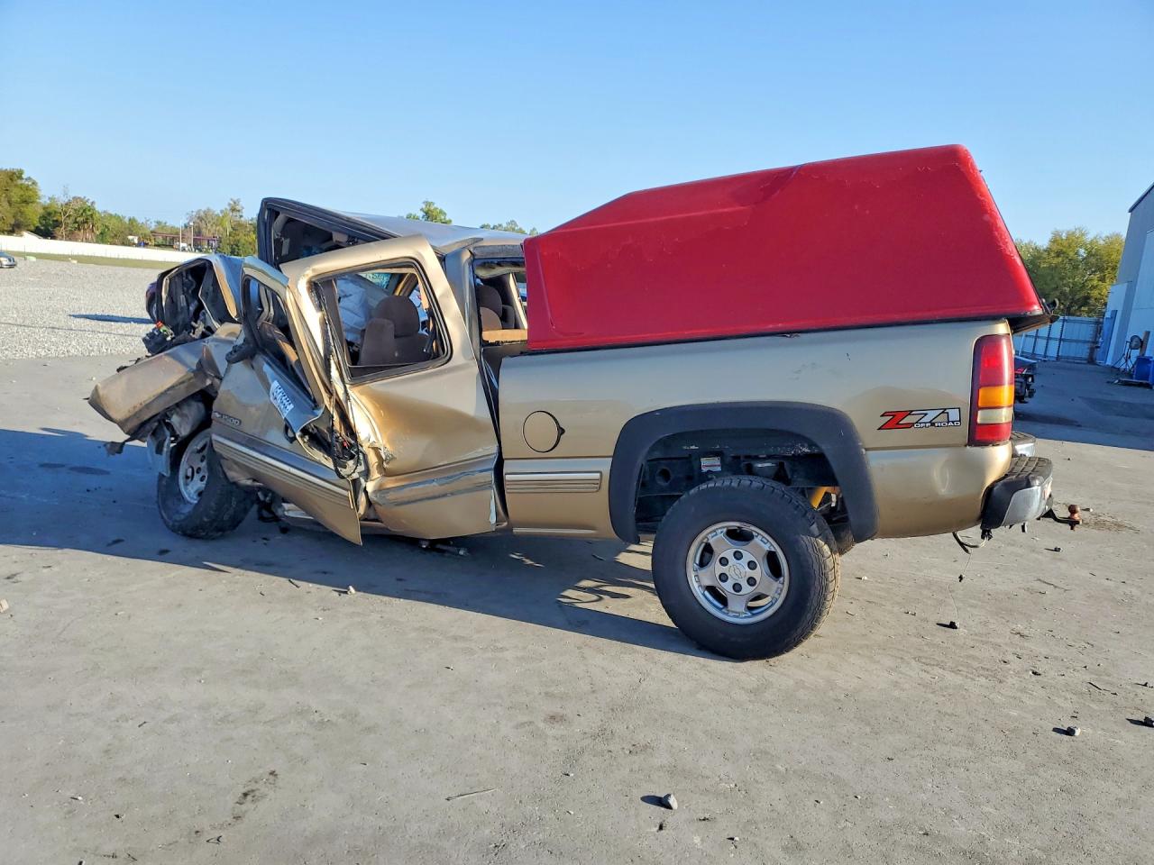 2000 CHEVROLET SILVERADO K1500 photo 2