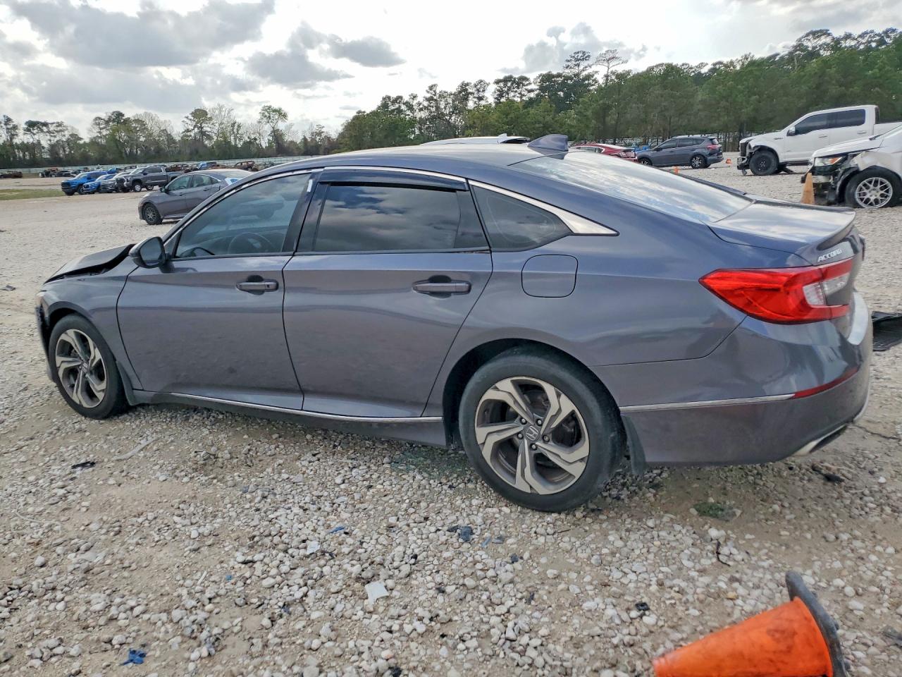 2018 HONDA ACCORD EXL photo 2