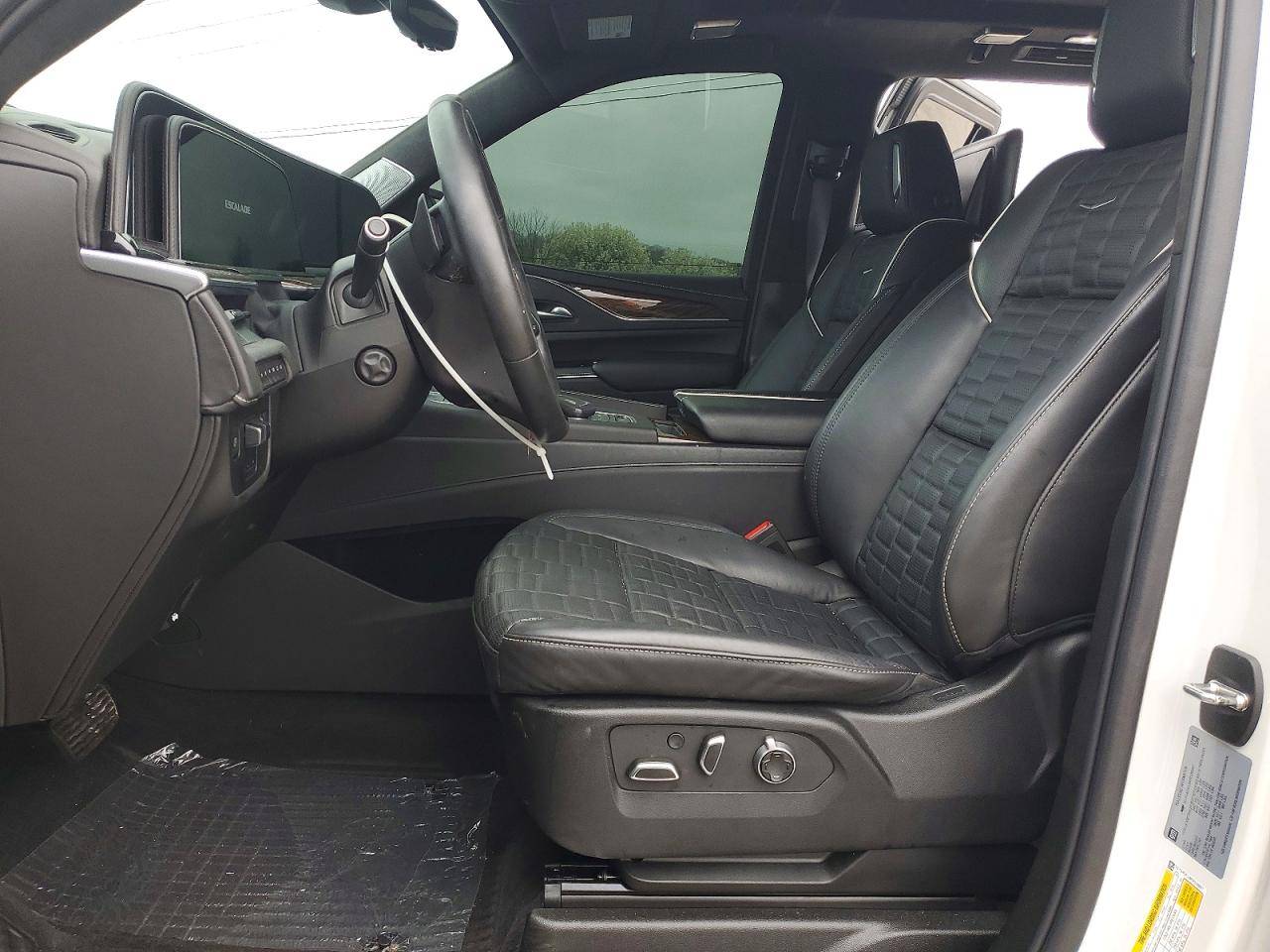 2024 CADILLAC ESCALADE SPORT PLATINUM photo 13
