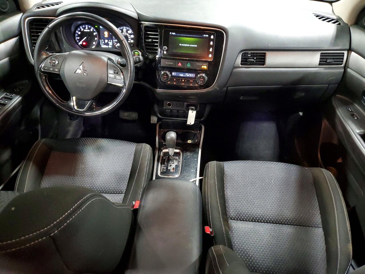 2017 MITSUBISHI OUTLANDER SE photo 8