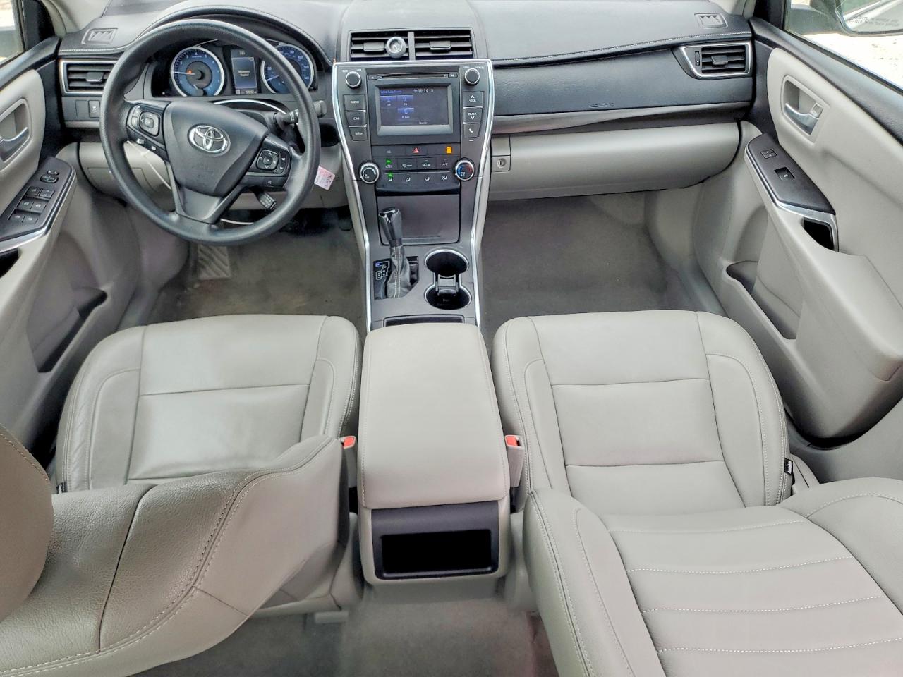 2017 TOYOTA CAMRY LE photo 15