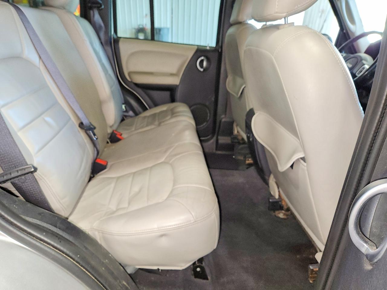 2002 JEEP LIBERTY LIMITED photo 19