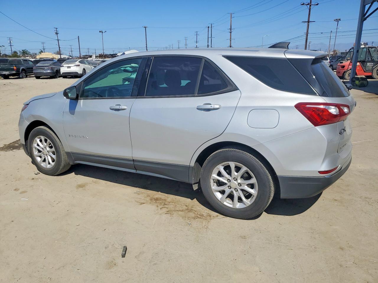 2018 CHEVROLET EQUINOX LS photo 4
