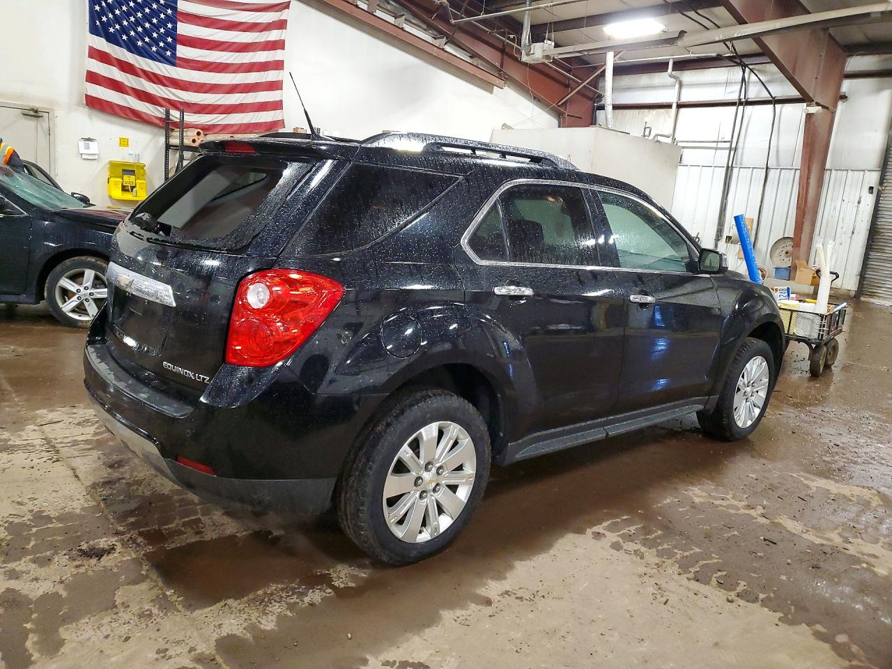 2010 CHEVROLET EQUINOX LTZ photo 3