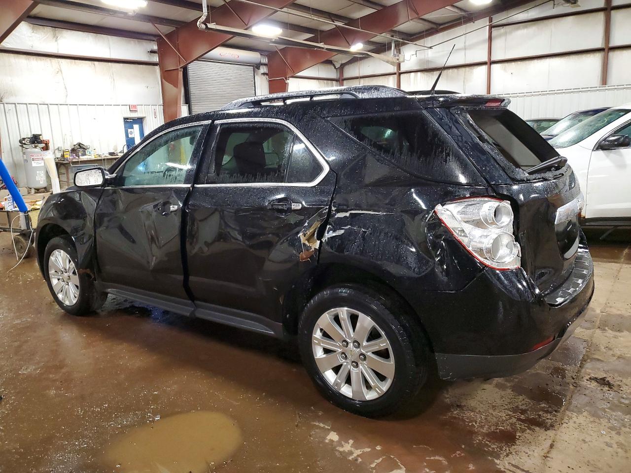 2010 CHEVROLET EQUINOX LTZ photo 2