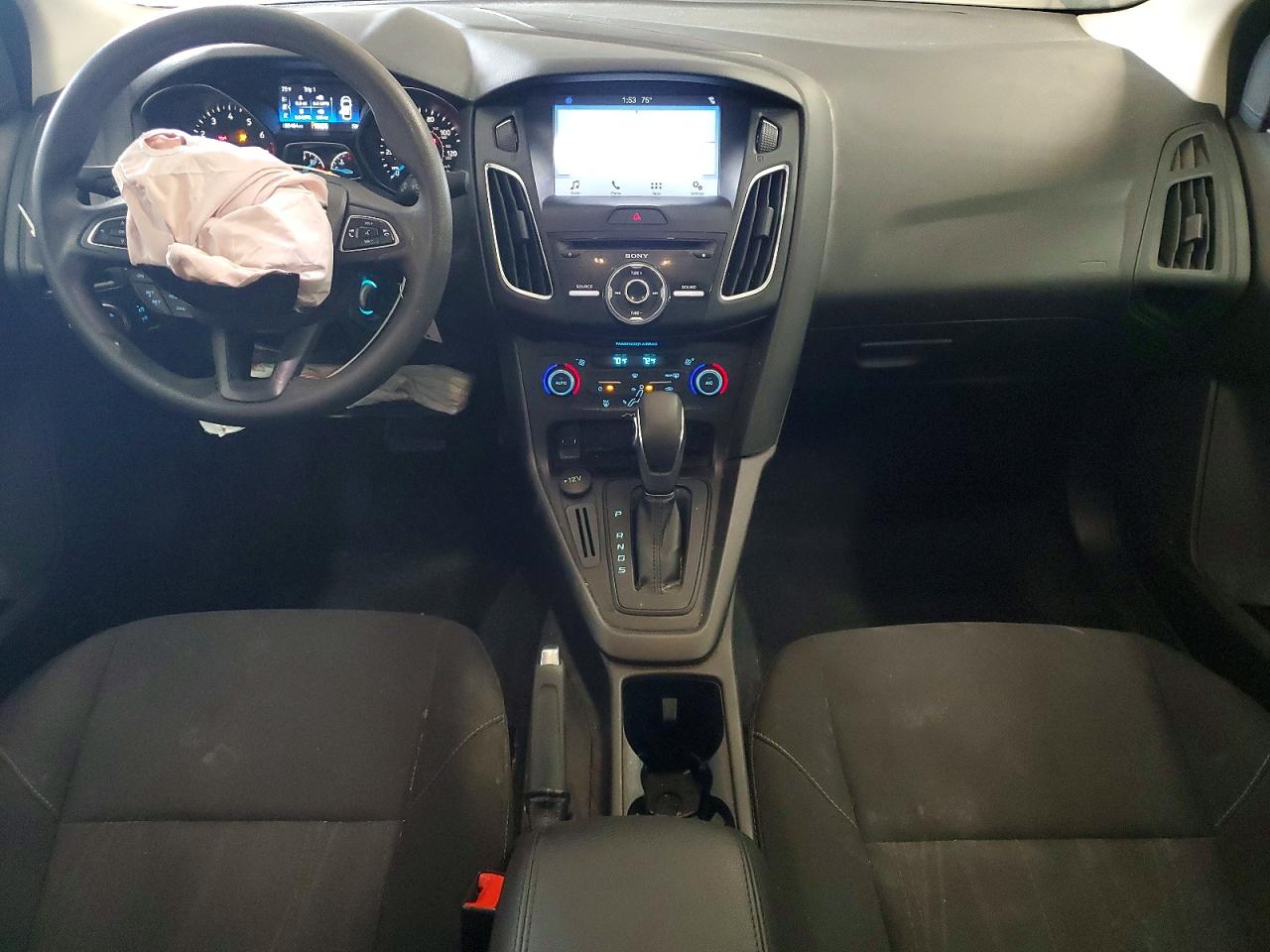 2018 FORD FOCUS SEL photo 15