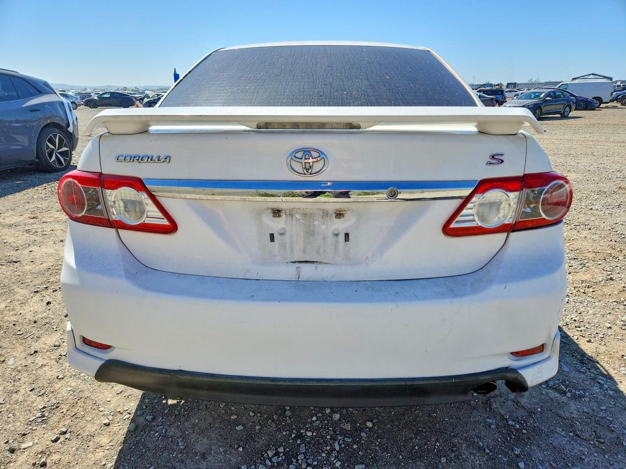 2013 TOYOTA COROLLA S photo 6