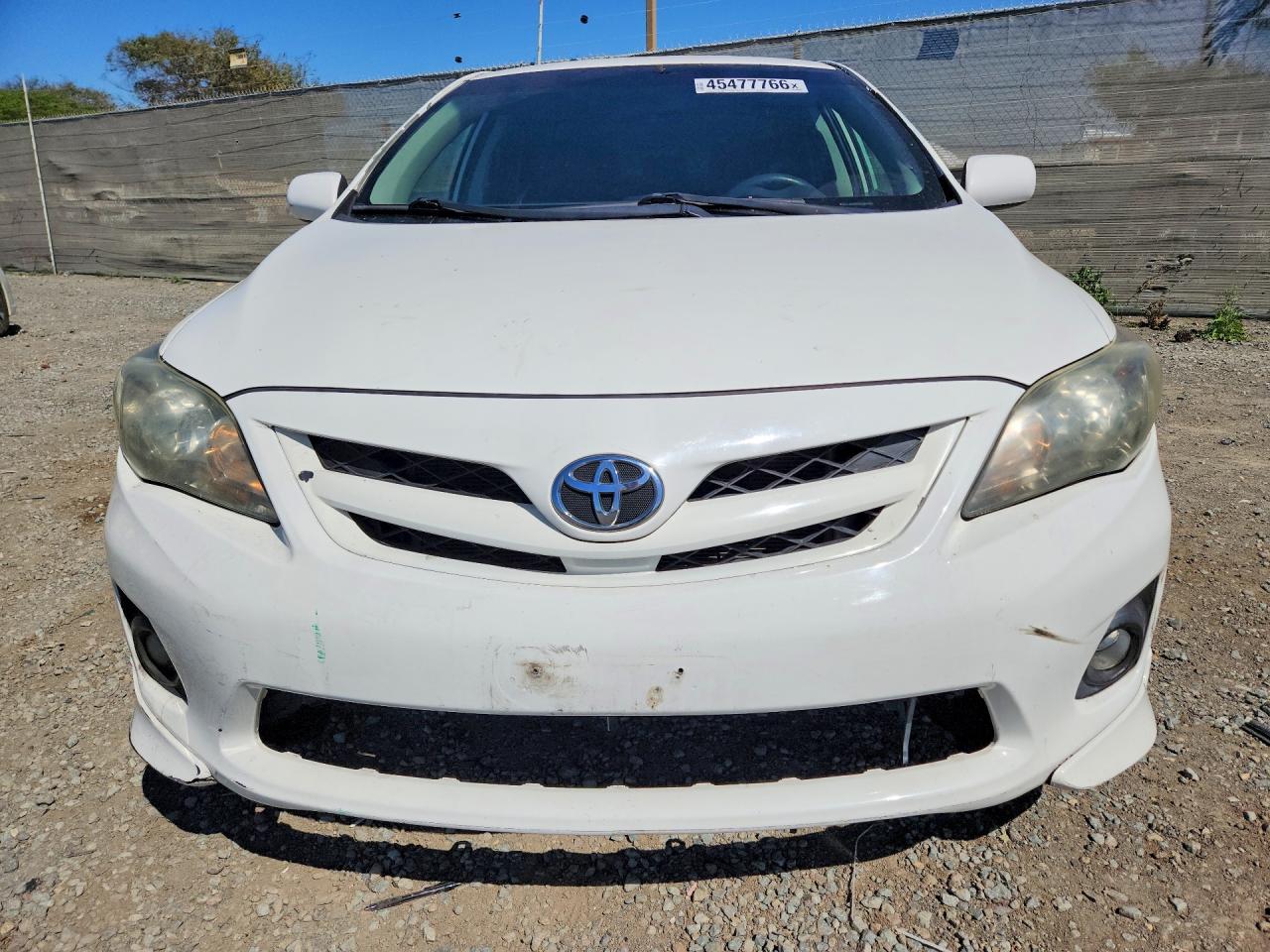 2013 TOYOTA COROLLA S photo 5