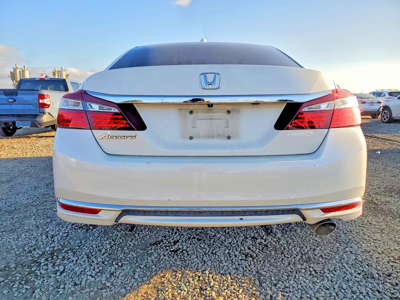 2016 HONDA ACCORD EX photo 6