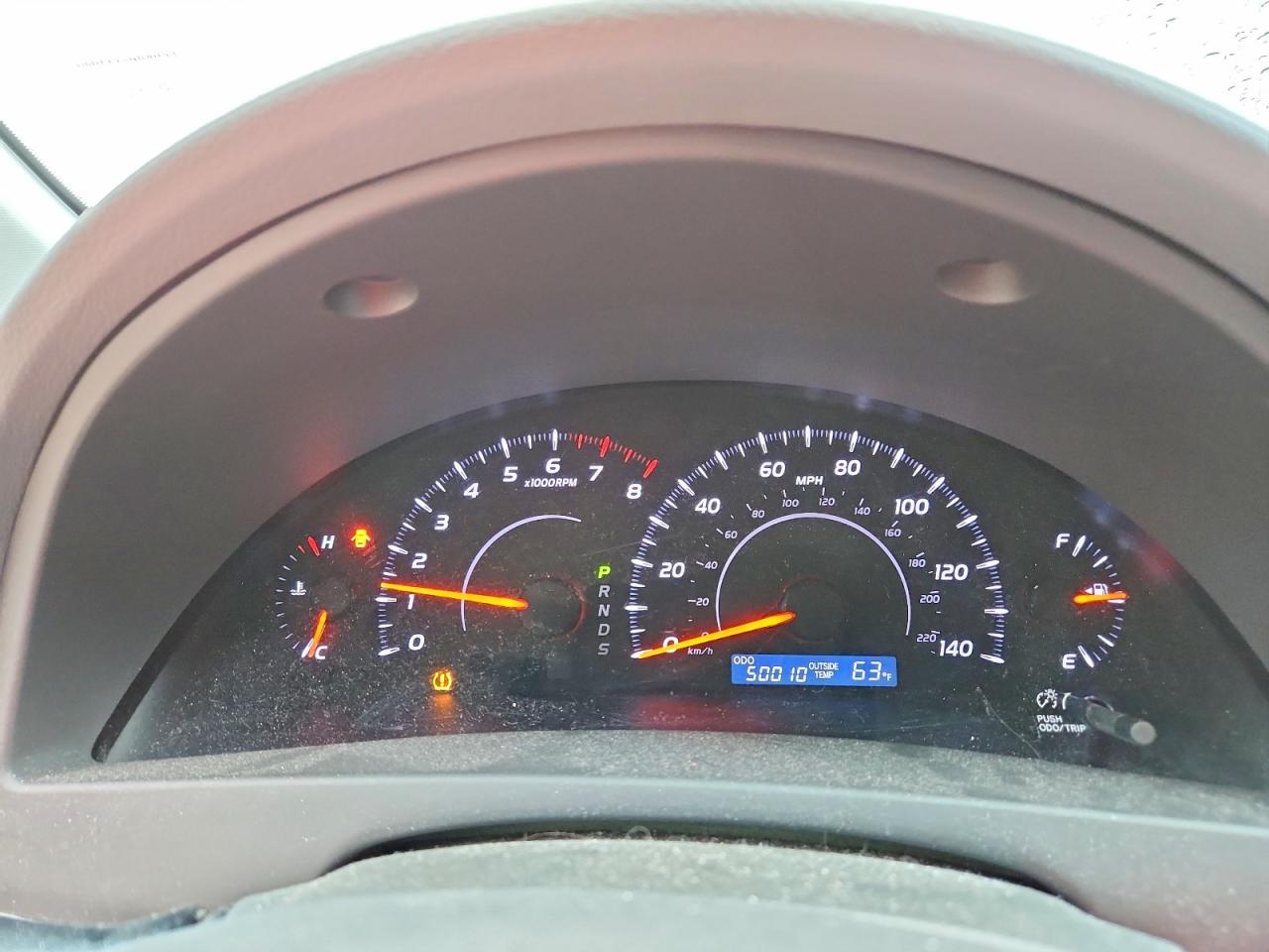 2011 TOYOTA CAMRY LE photo 9