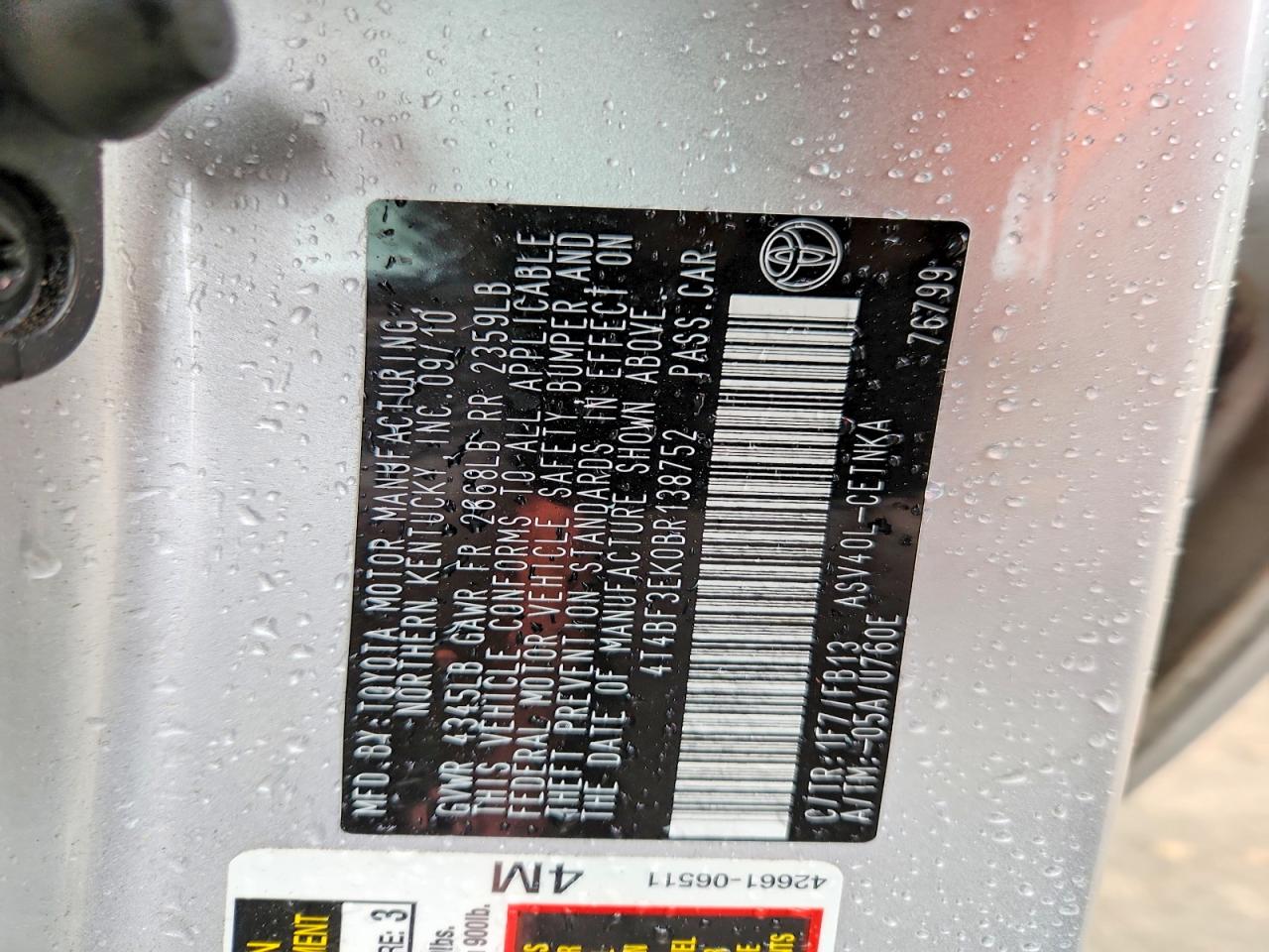 2011 TOYOTA CAMRY LE photo 12