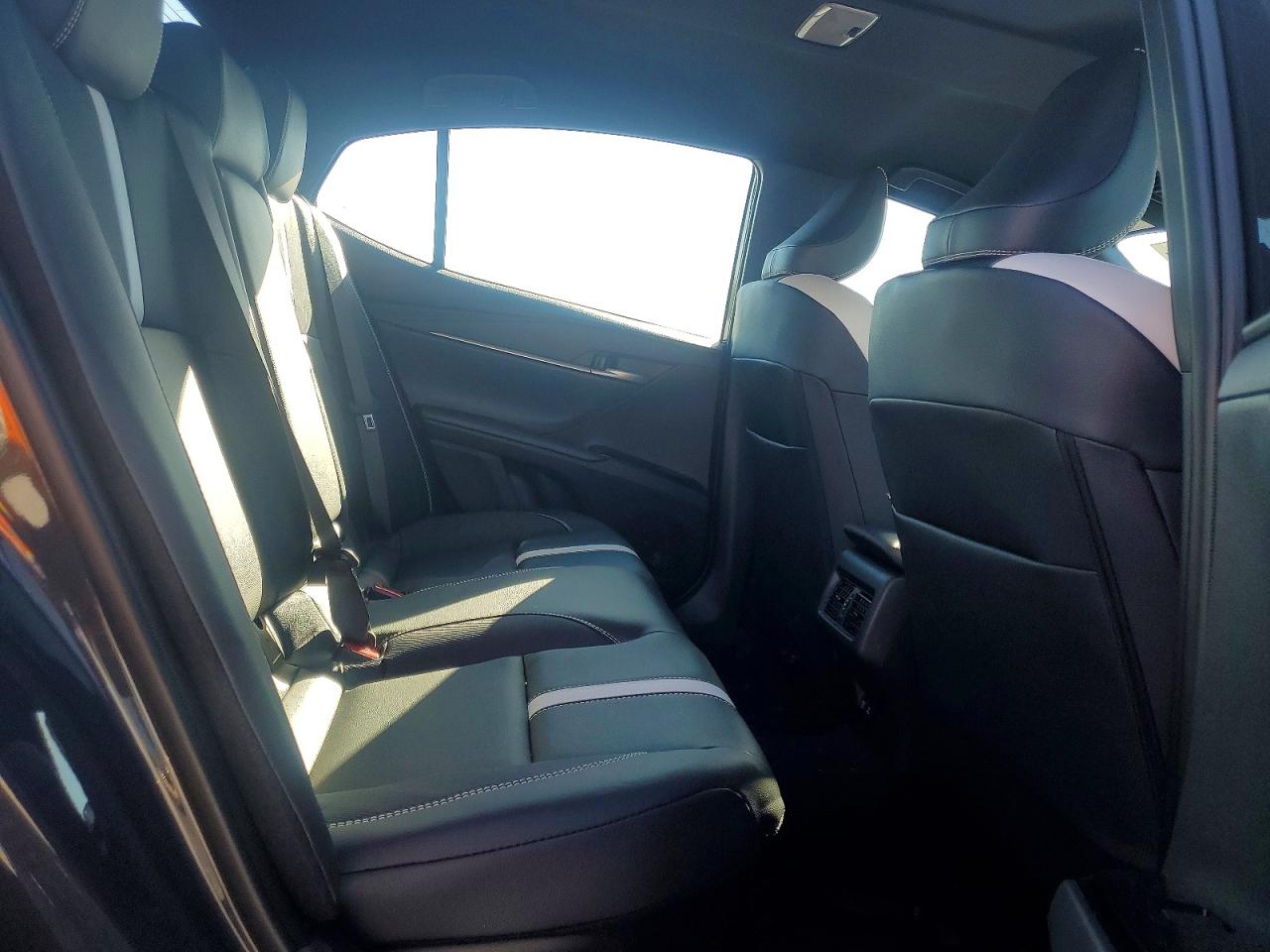 2026 TOYOTA CAMRY SE photo 19