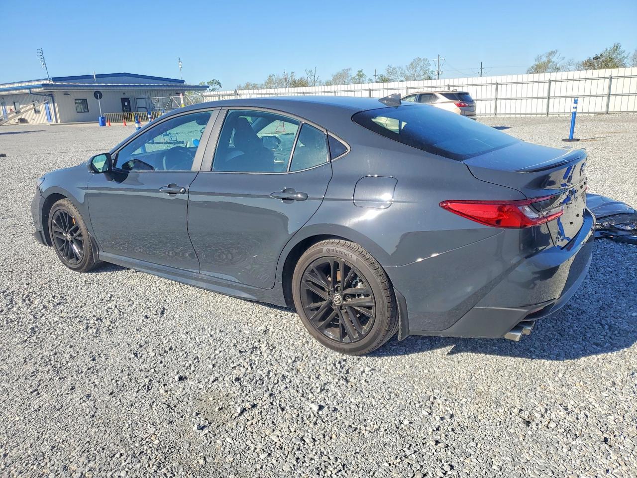 2026 TOYOTA CAMRY SE photo 3
