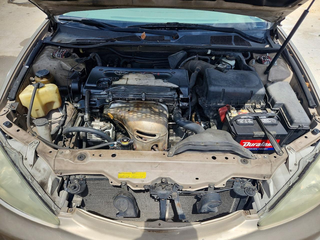 2002 TOYOTA CAMRY LE photo 11