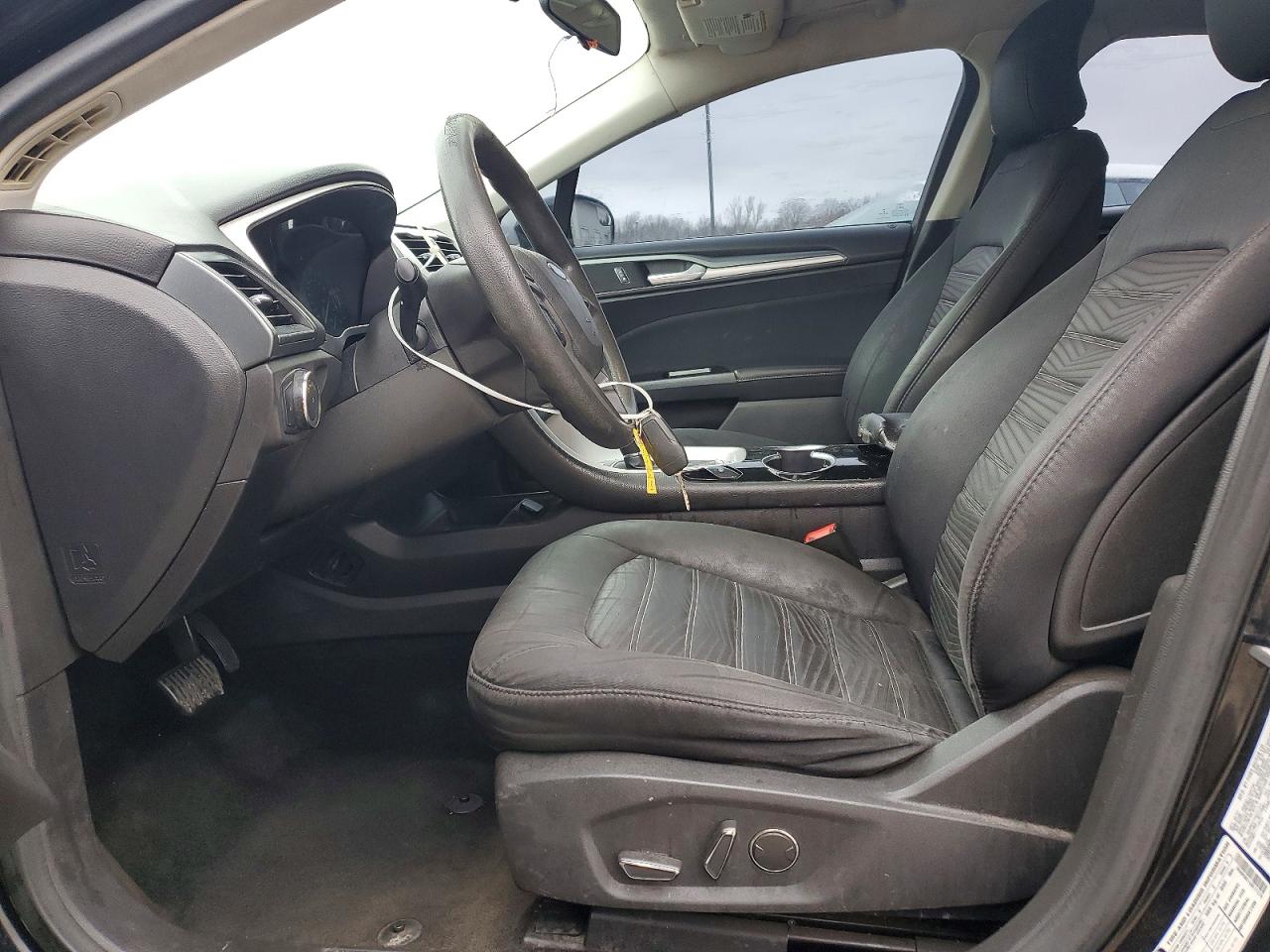 2016 FORD FUSION SE photo 7