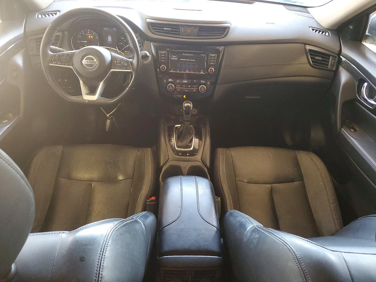 2018 NISSAN ROGUE S photo 8