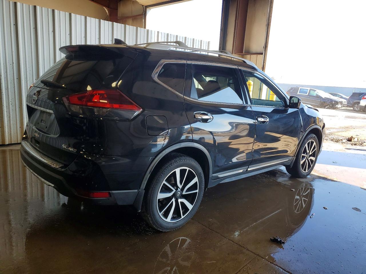 2018 NISSAN ROGUE S photo 3