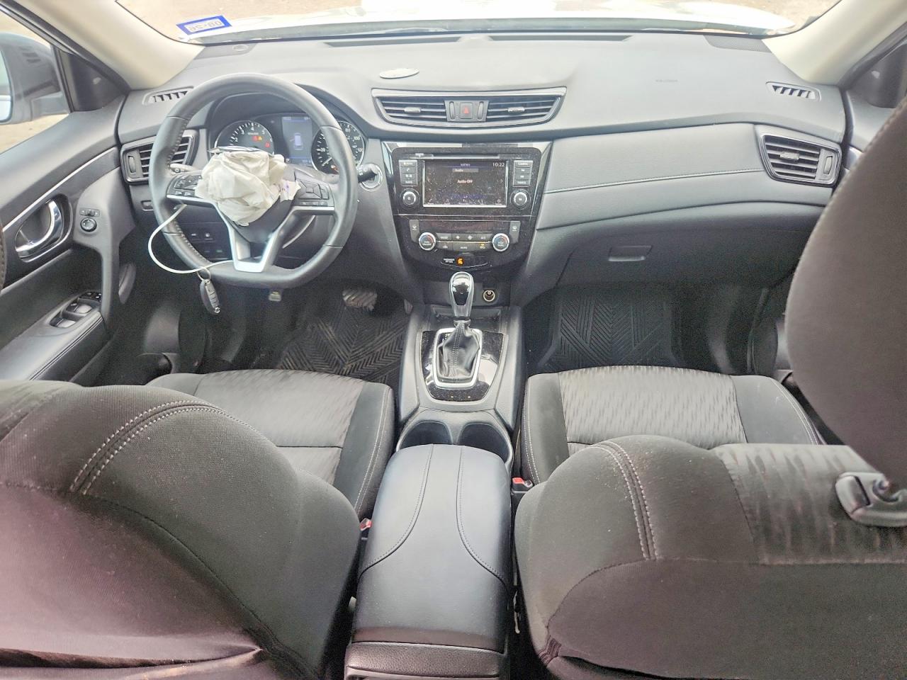 2019 NISSAN ROGUE SV photo 8
