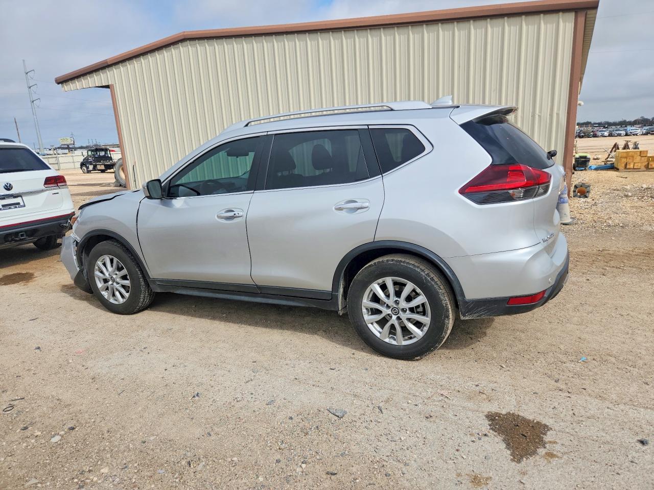 2019 NISSAN ROGUE SV photo 2