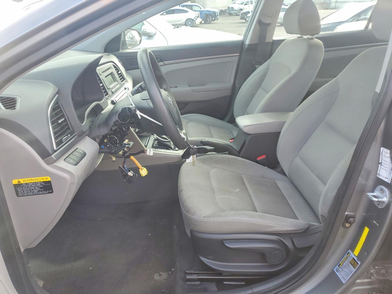 2017 HYUNDAI ELANTRA SE photo 7