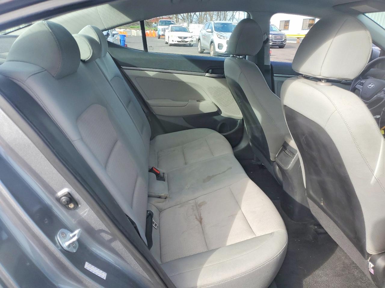 2017 HYUNDAI ELANTRA SE photo 10