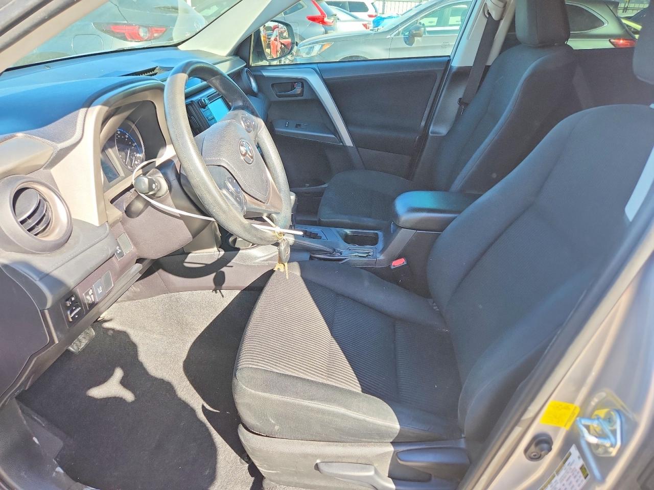 2017 TOYOTA RAV4 LE photo 7