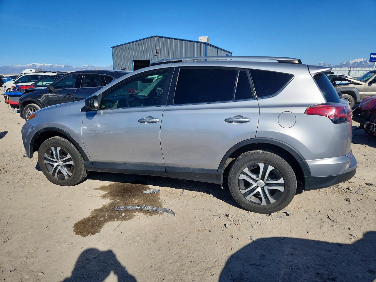 2017 TOYOTA RAV4 LE photo 2