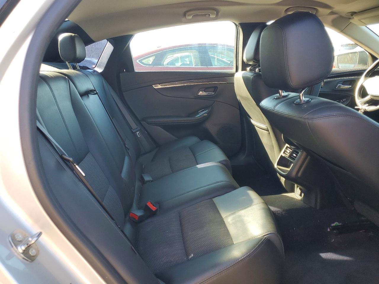 2018 CHEVROLET IMPALA LT photo 10