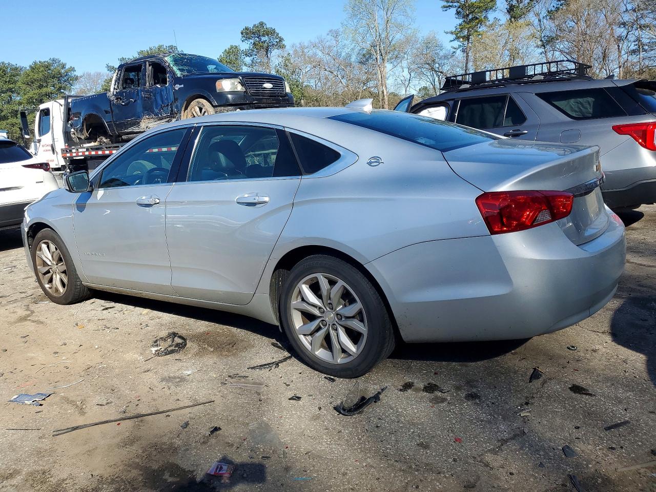 2018 CHEVROLET IMPALA LT photo 2