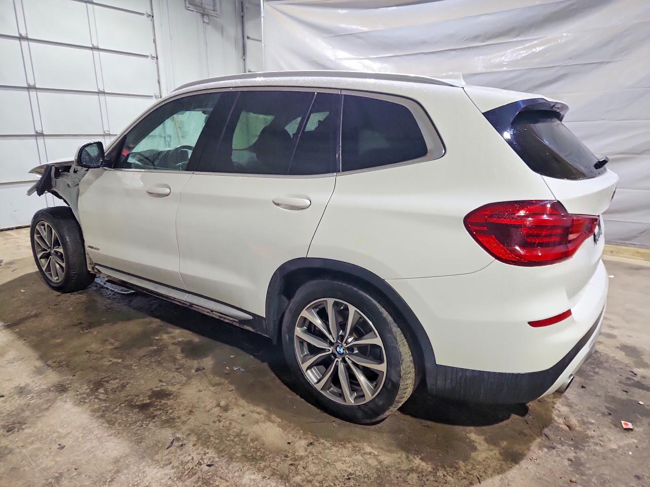 2018 BMW X3 XDRIVE30I photo 3