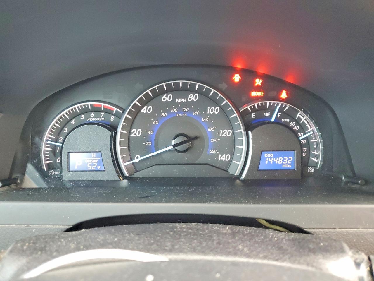 2013 TOYOTA CAMRY XLE photo 9