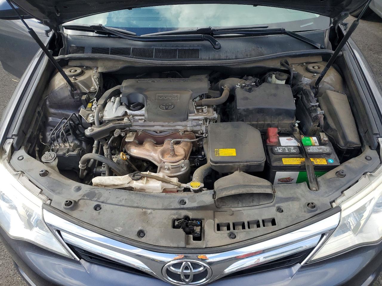 2013 TOYOTA CAMRY XLE photo 11
