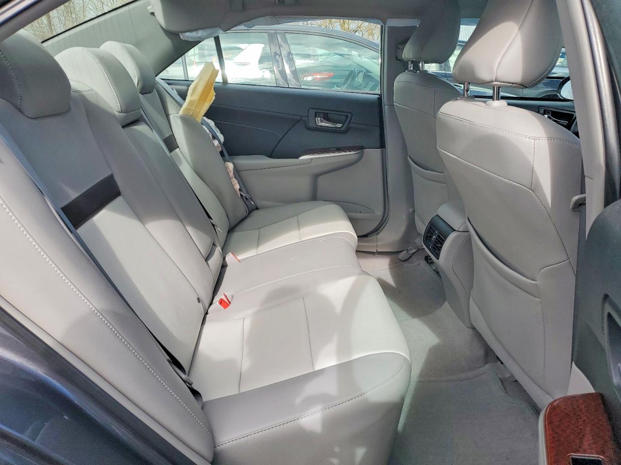2013 TOYOTA CAMRY XLE photo 10