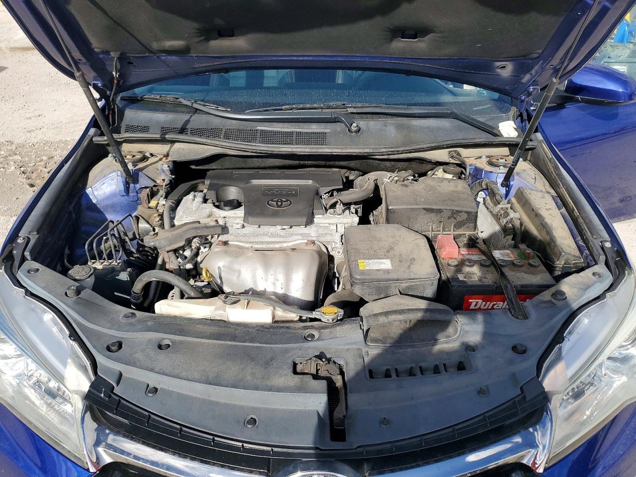 2015 TOYOTA CAMRY SE photo 11