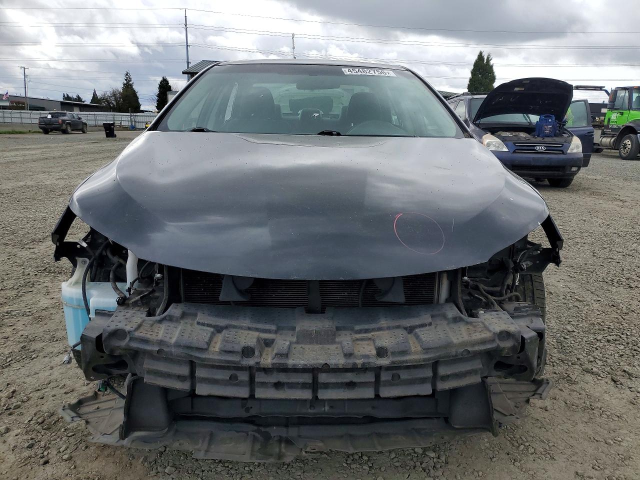 2017 TOYOTA CAMRY SE photo 5