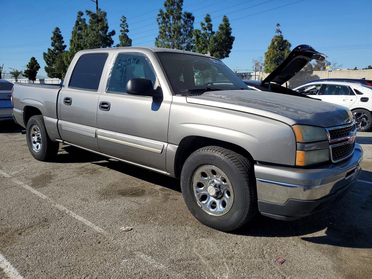 2006 CHEVROLET SILVERADO C1500 photo 4