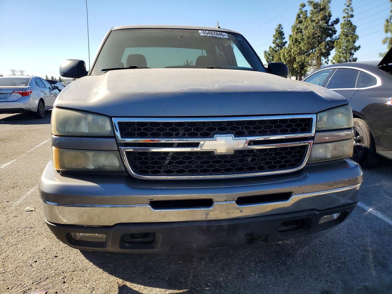 2006 CHEVROLET SILVERADO C1500 photo 5