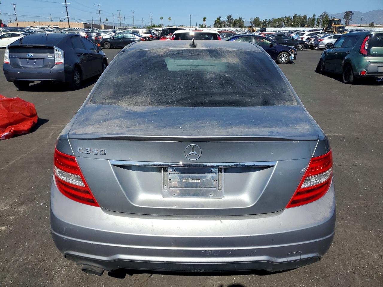 2014 MERCEDES-BENZ C 250 photo 6