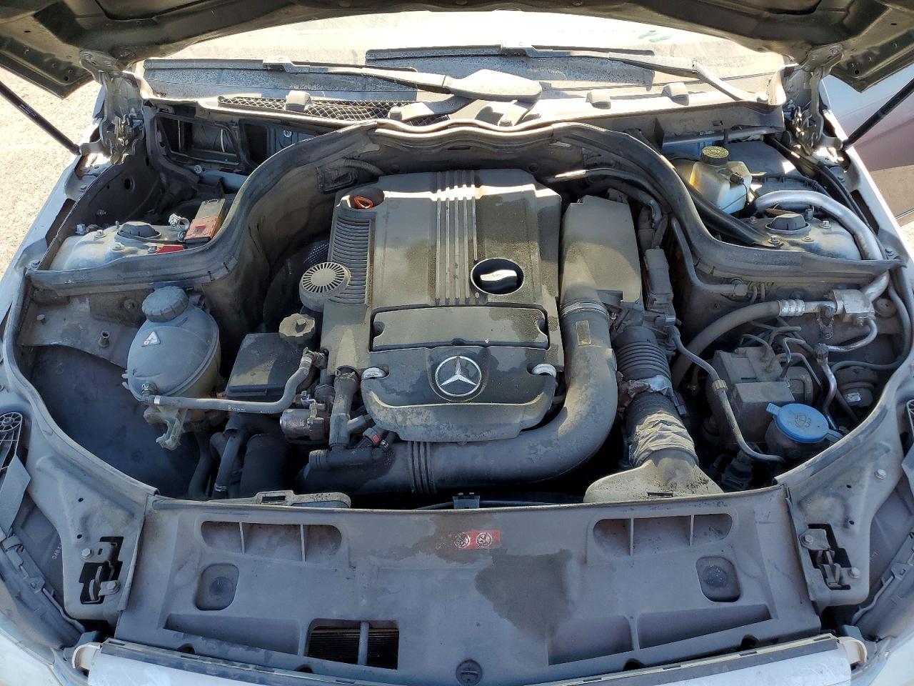 2014 MERCEDES-BENZ C 250 photo 11