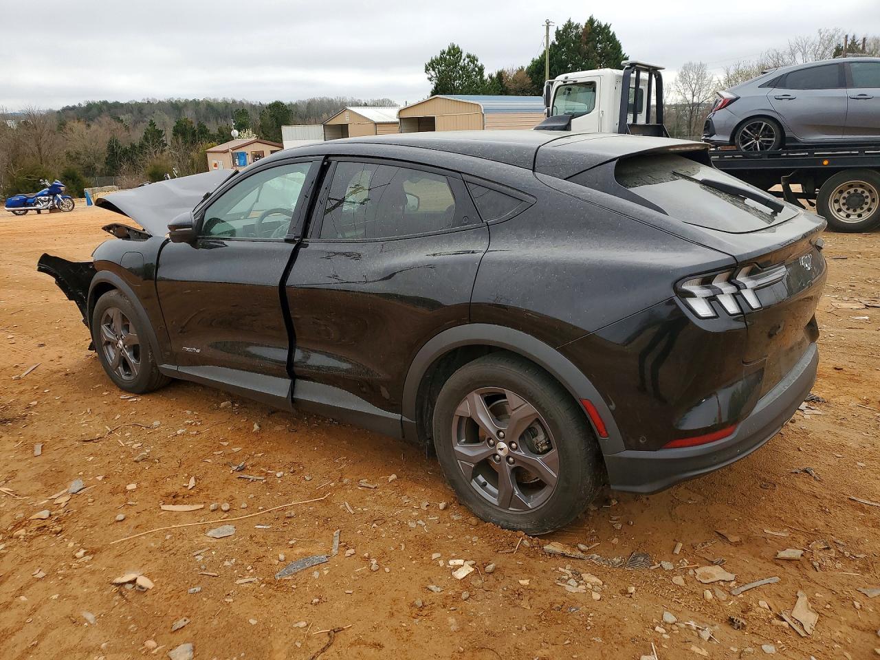 2022 FORD MUSTANG MACH-E SELECT photo 3