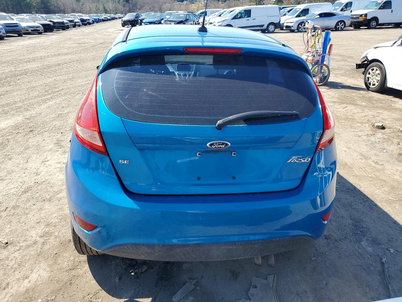 2012 FORD FIESTA SE photo 16