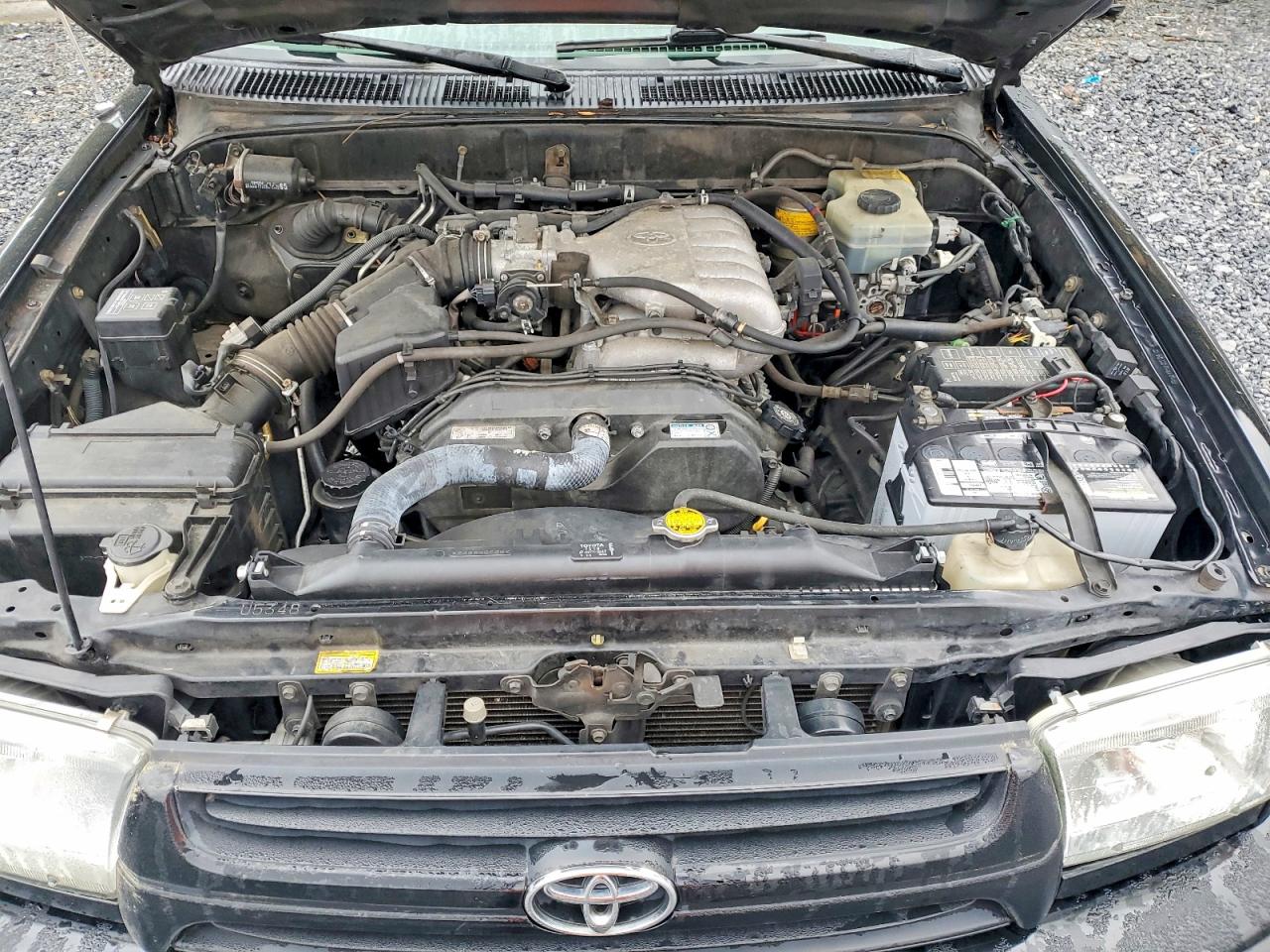 2001 TOYOTA 4RUNNER SR5 photo 23