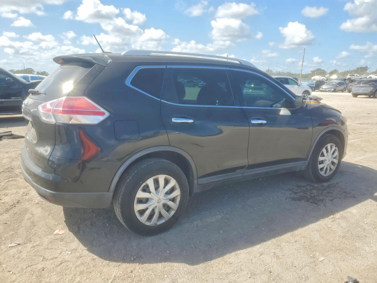 2016 NISSAN ROGUE S photo 5