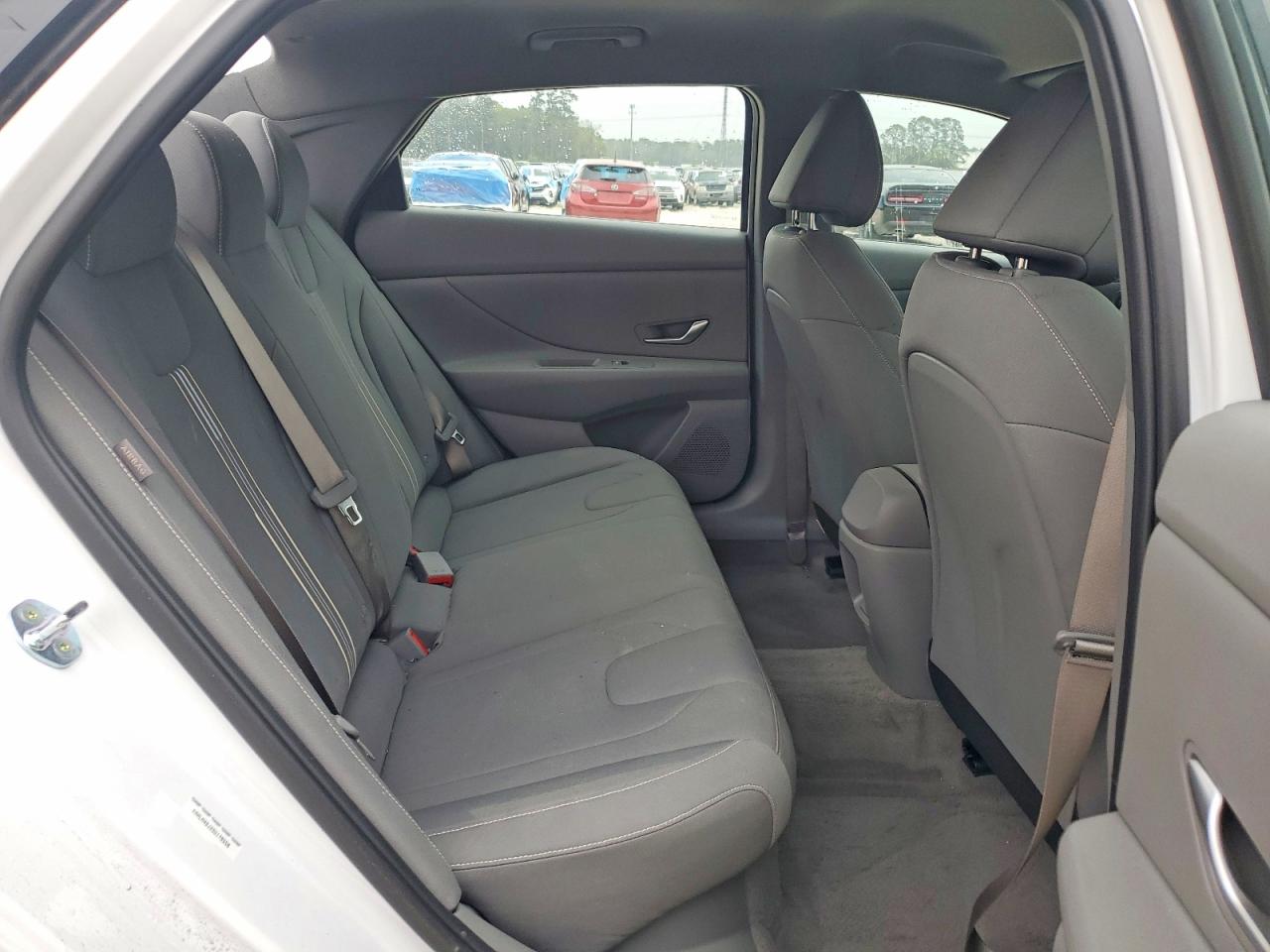 2025 HYUNDAI ELANTRA BLUE photo 10