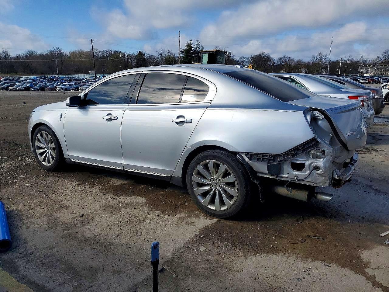 2014 LINCOLN MKS photo 3