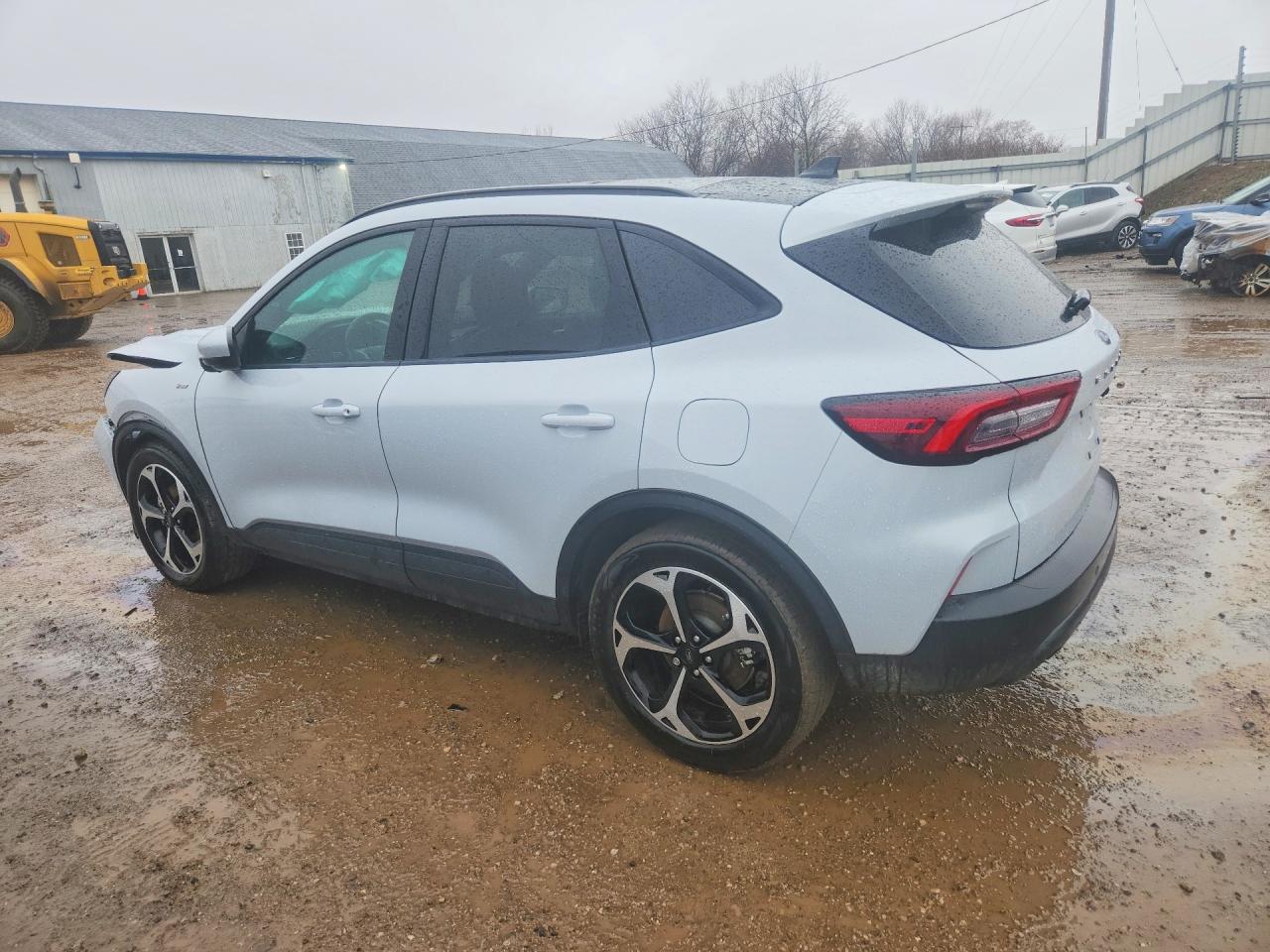 2025 FORD ESCAPE ST LINE SELECT photo 3