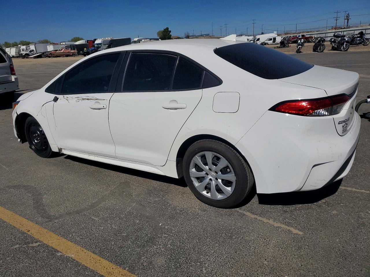 2020 TOYOTA COROLLA LE photo 2