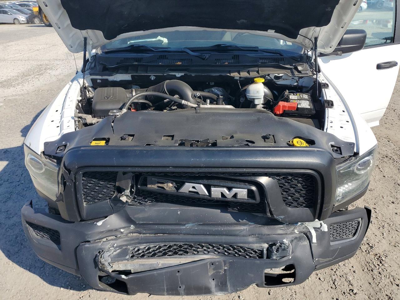 2021 RAM 1500 CLASSIC SLT photo 21